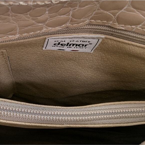 Delmar Patent Leather Italian Cream Shoulder Bag NWT | 25129 - Picture 3 of 10